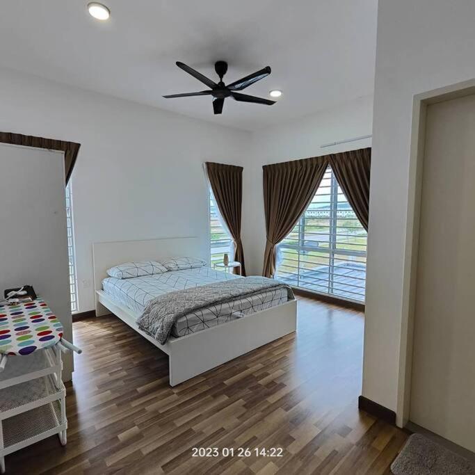 Prima Guest House - Puncak Alam Homestay Mus-Lim Friendly Bandar Puncak Alam Ngoại thất bức ảnh